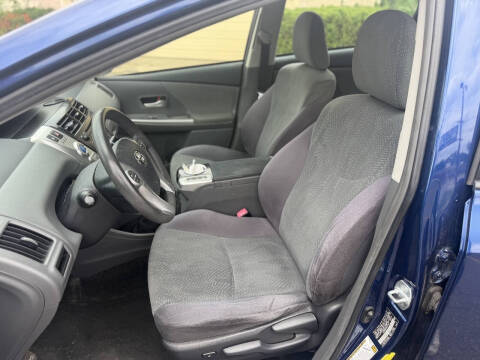 2012 Toyota Prius v Three