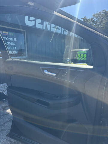 2022 Ford Edge SE