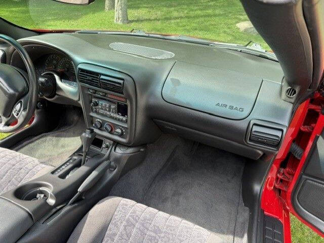 2001 Chevrolet Camaro 34
