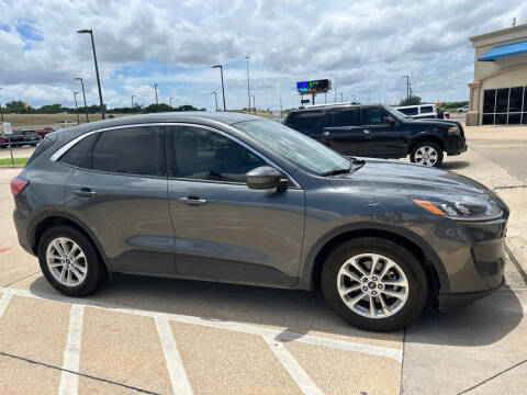 2020 Ford Escape SE