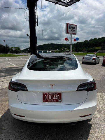 2021 Tesla Model 3 Standard Range Plus