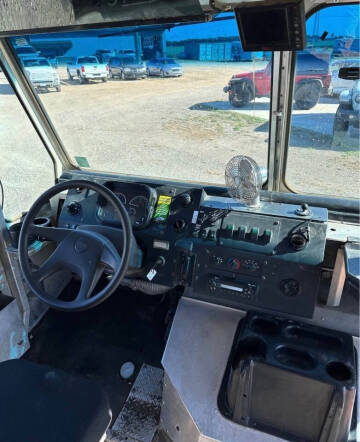 2010 Freightliner MT45 Chassis