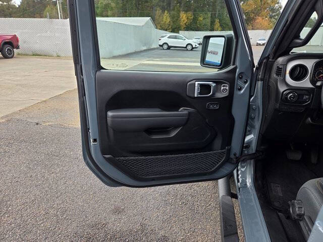 2024 Jeep Gladiator Sport S