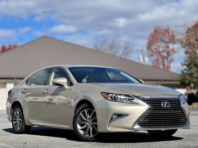 2017 Lexus ES 300h
