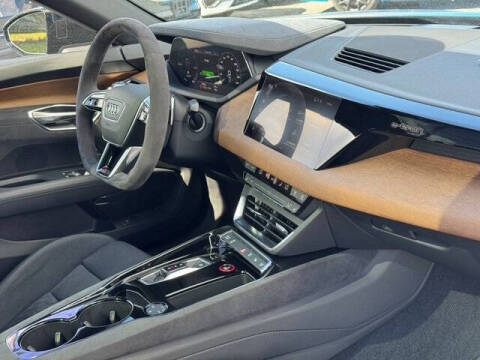 2022 Audi RS e-tron GT quattro