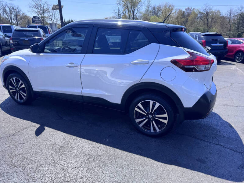 2020 Nissan Kicks SV
