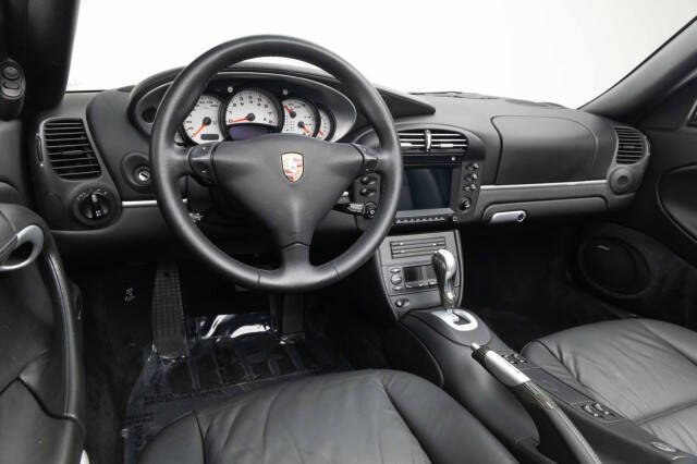 2004 Porsche 911 Carrera