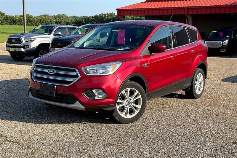 Used 2017 Ford Escape SE with VIN 1FMCU9GD8HUB15847 for sale in Montevideo, Minnesota