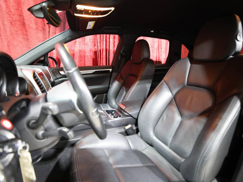 2011 Porsche Cayenne Tiptronic