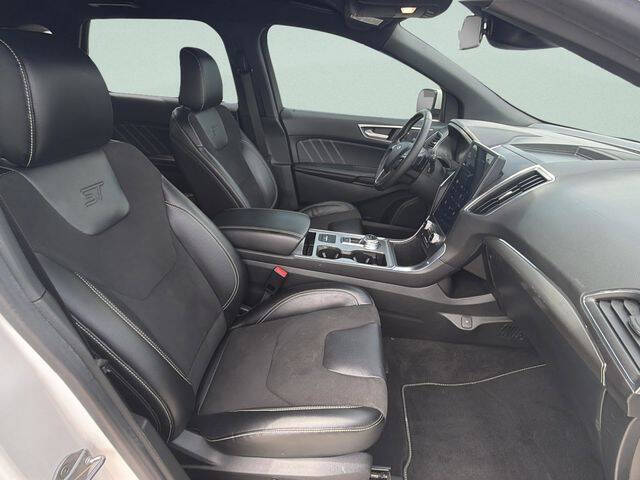 2023 Ford Edge ST