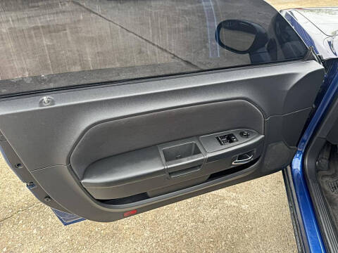 2010 Dodge Challenger SE