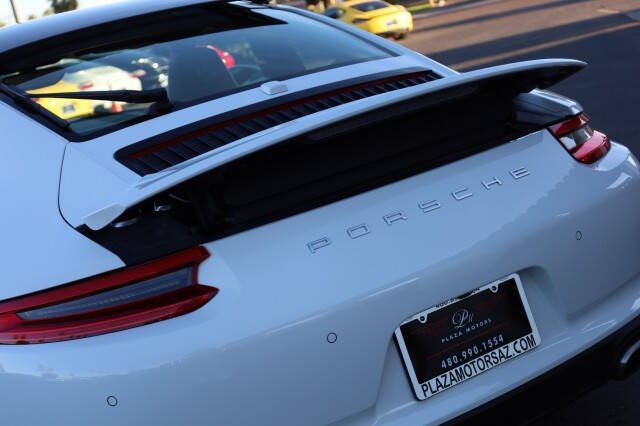 2017 Porsche 911 Carrera