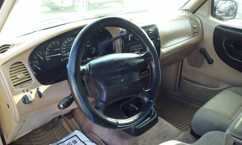 1998 Mazda B-Series B3000 SE