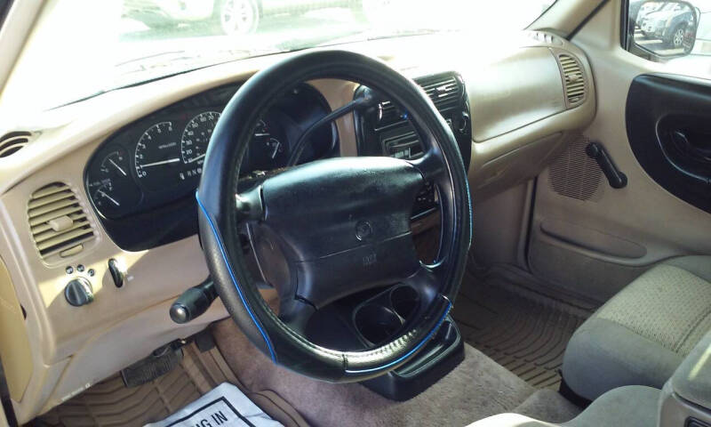 1998 Mazda B-Series B3000 SE