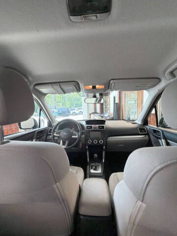 2017 Subaru Forester 2.5i