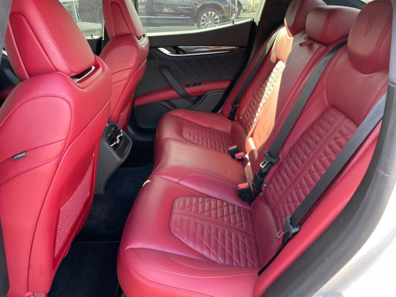 2023 Maserati Ghibli Trofeo