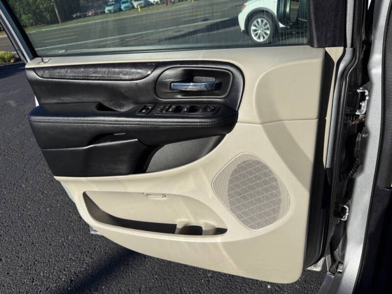 2019 Dodge Grand Caravan SE