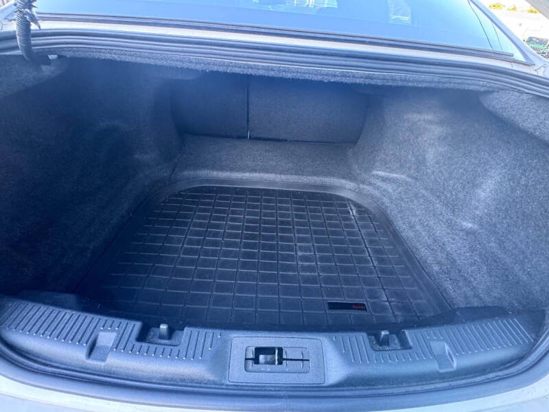 2015 Ford Taurus SEL