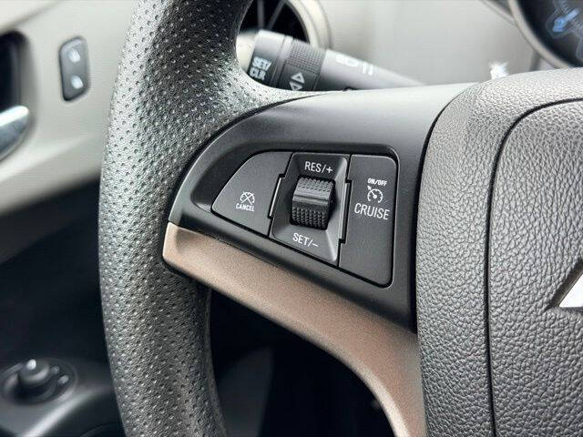 2016 Chevrolet Sonic LT Auto
