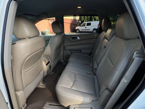 2014 Nissan Pathfinder Platinum