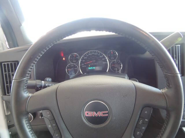 2023 GMC Savana 2500