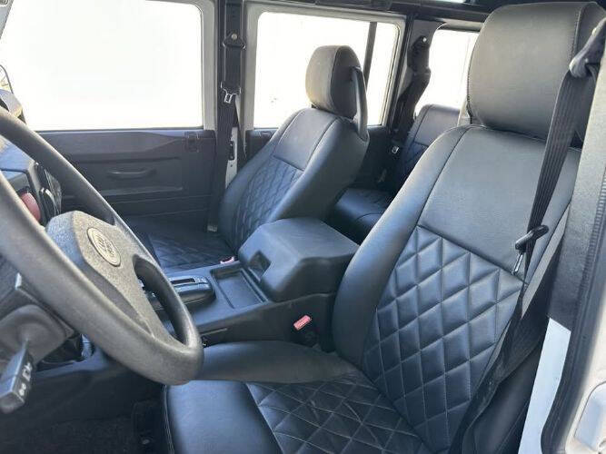 1990 Land Rover Defender 110