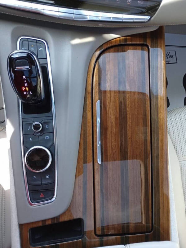 2024 Cadillac Escalade ESV Sport Platinum