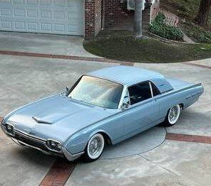 1962 Ford Thunderbird