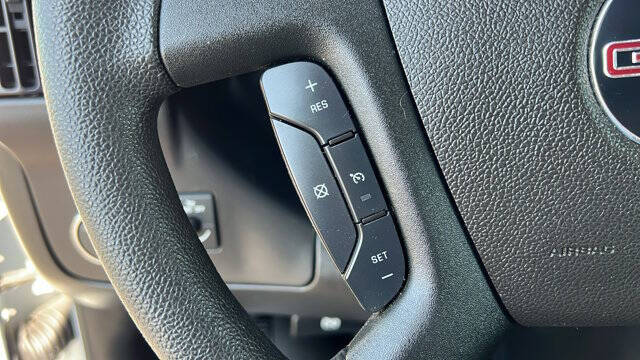 2023 GMC Savana 2500