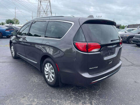 2018 Chrysler Pacifica Touring L