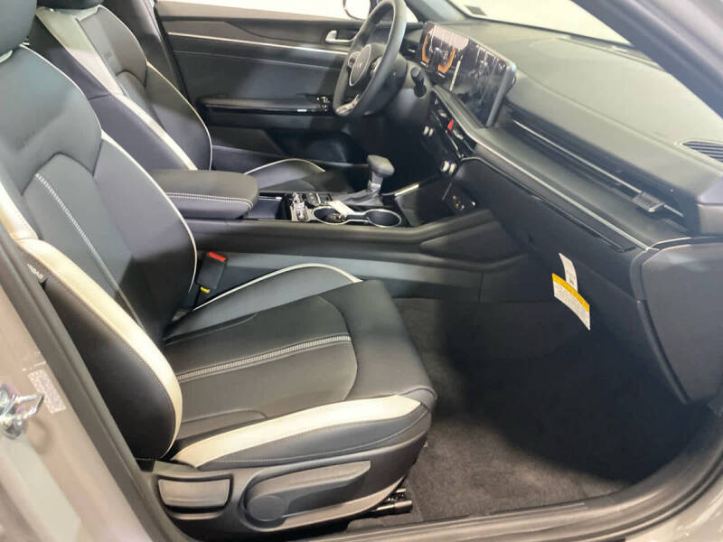2026 Kia K5