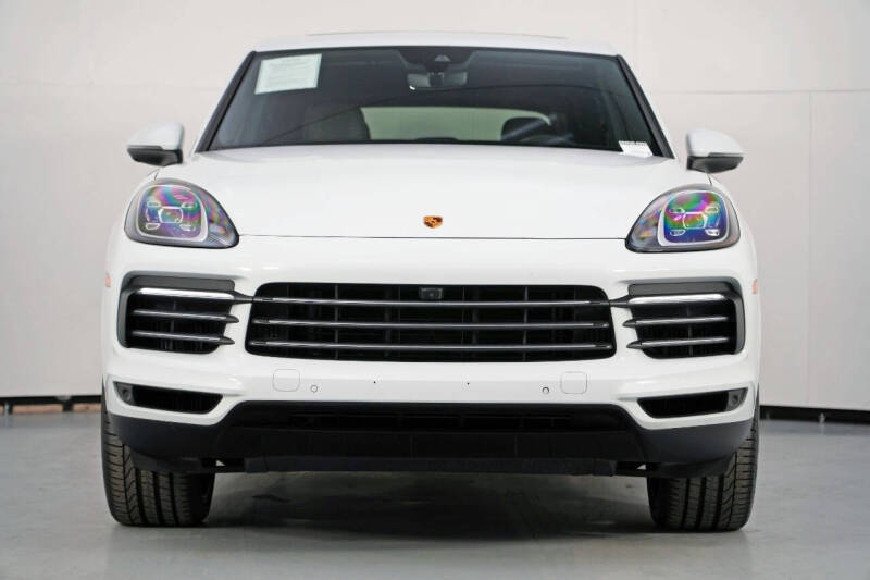 2023 Porsche Cayenne Platinum Edition