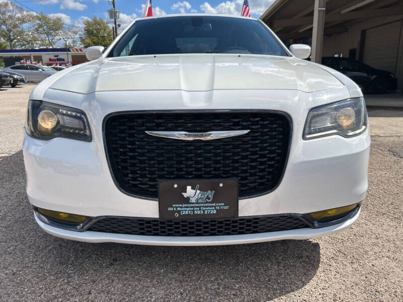 2019 Chrysler 300 S
