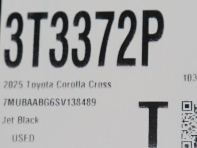 2025 Toyota Corolla Cross LE