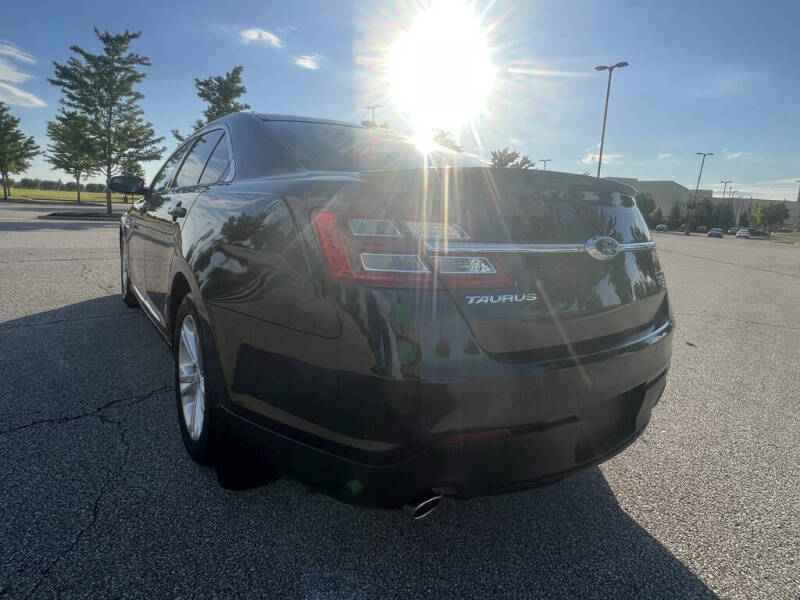 2014 Ford Taurus SEL