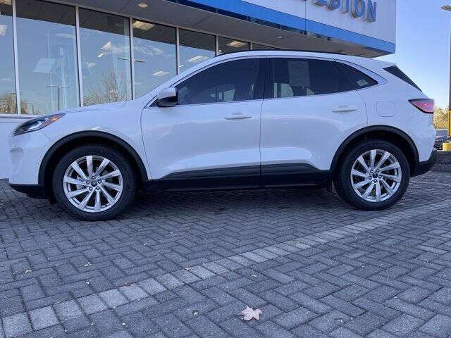 2021 Ford Escape Hybrid Titanium