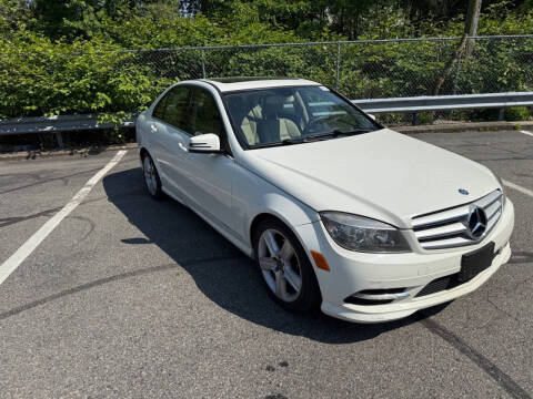 2011 Mercedes-Benz C-Class C 300 Luxury 4MATIC