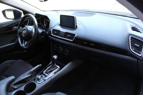 2016 Mazda MAZDA3 i Touring