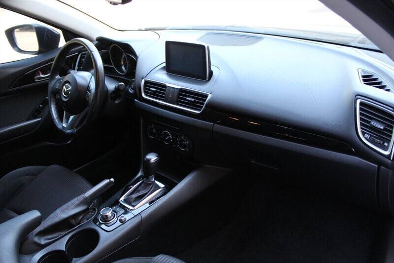 2016 Mazda MAZDA3 i Touring