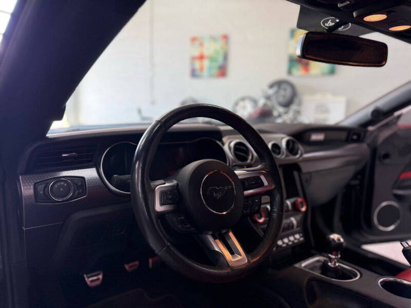 2019 Ford Mustang