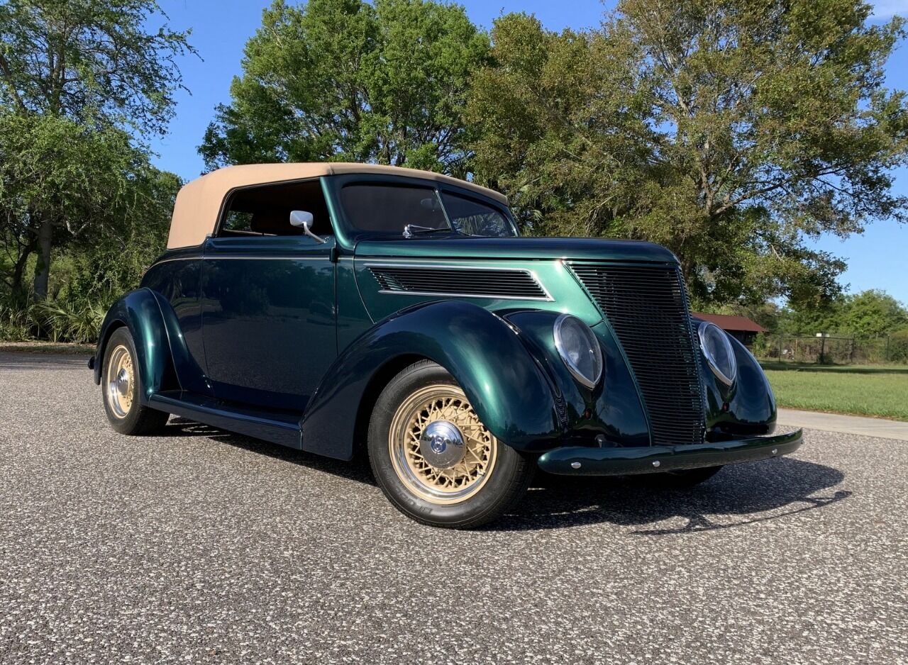 1937 Ford Cabriolet 8