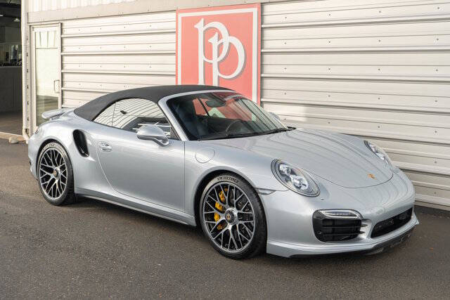 2014 Porsche 911 35