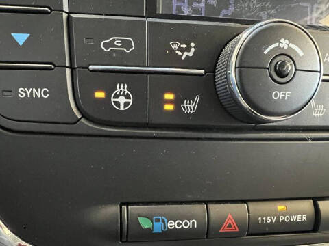 2016 Chrysler Town and Country Touring-L