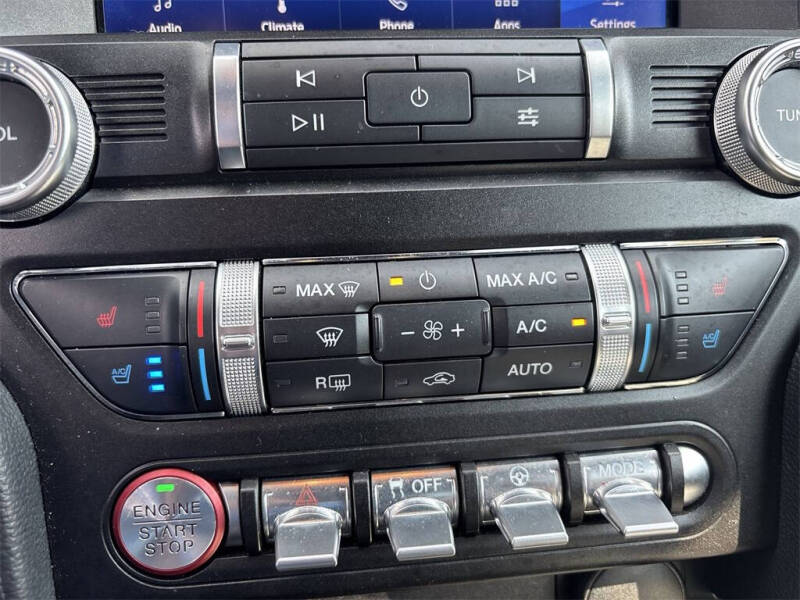 2022 Ford Mustang Mach 1