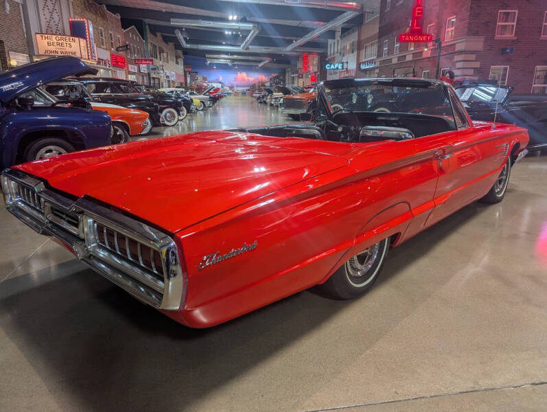 1965 Ford Thunderbird