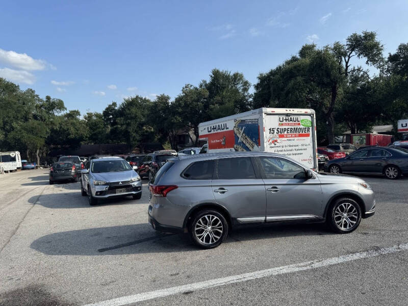 2018 Mitsubishi Outlander ES