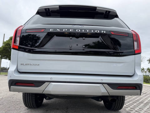 2025 Ford Expedition Platinum