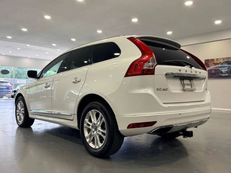 2015 Volvo XC60 T5 Drive-E Premier