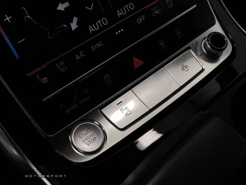 2019 Audi Q8 quattro Prestige 55 TFSI