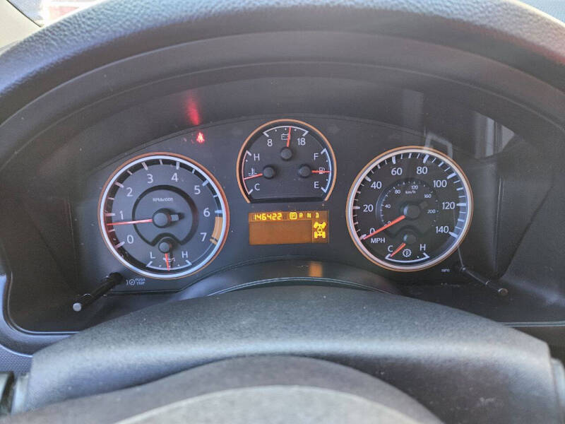 2011 Nissan Armada SV